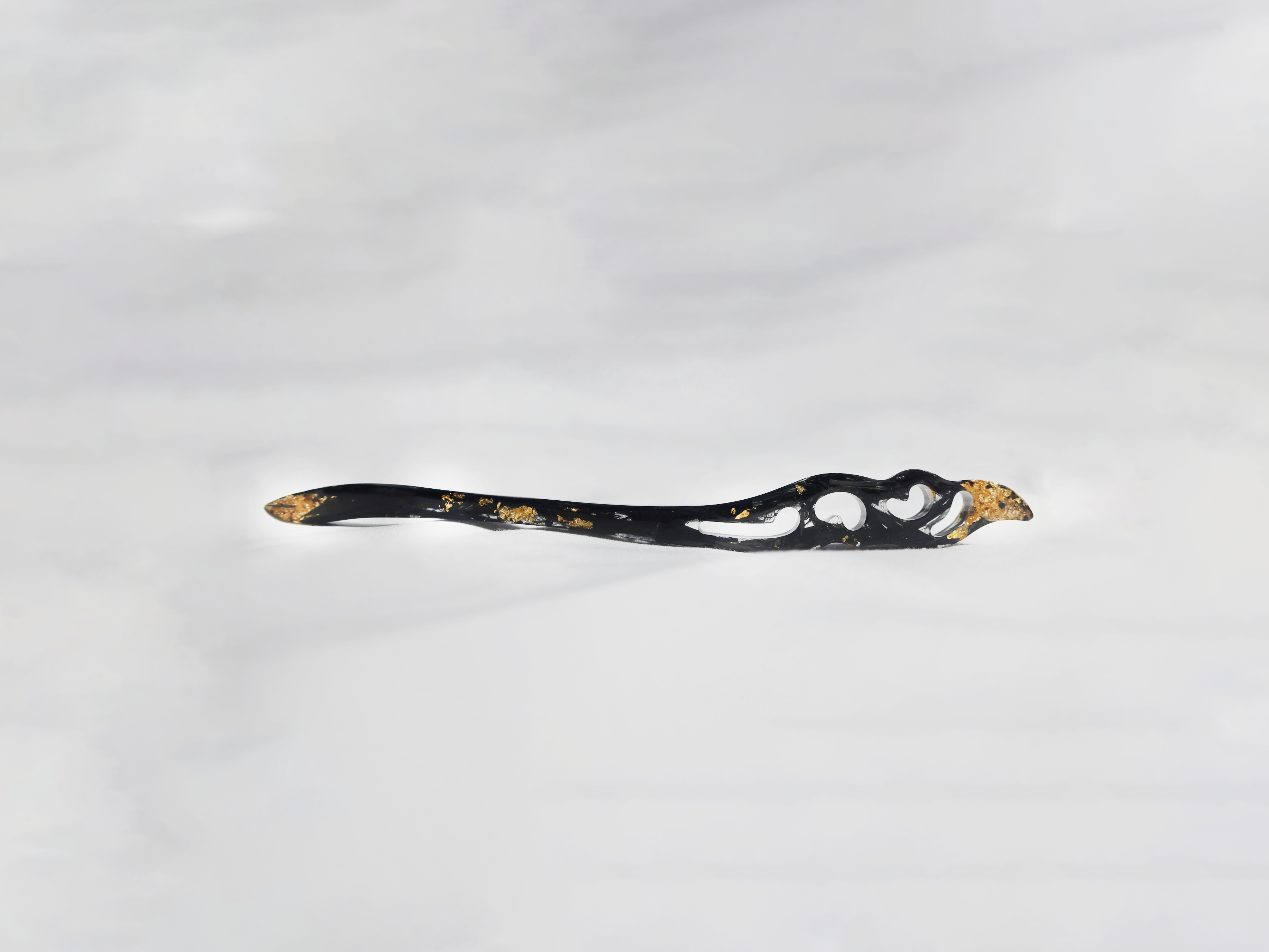Elf Hair Pin (Forged Carbon & Gold)