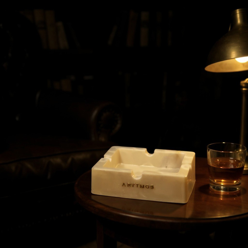 Madre Perola Square Ashtray